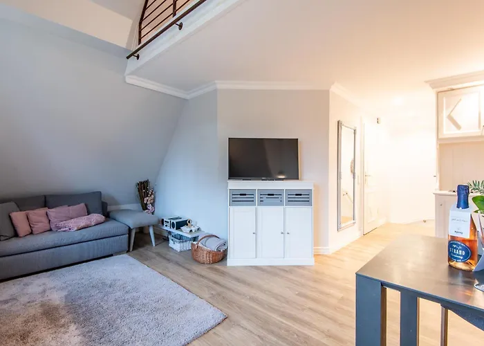 Juliane - Galeriesuite Appartement *